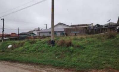 Foto 2 de 3: Terreno em leilão em Correia Pinto - SC — Terreno 424m², Pereira Alves, Correia Pinto/SC - Ocupado