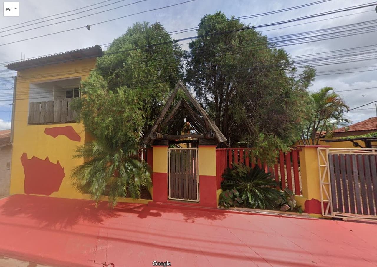 Foto 1 de 8: Comercial em leilão em Olímpia - SP — IMÓVEL COMERCIAL - POUSADA construída em terreno de 500m² - na cidade de Olímpia/SP
