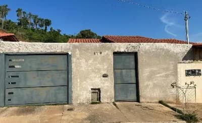 Casa em leilão em Ubá - MG — Casa de 46.18m2, com 2 quartos, em UBA/MG.