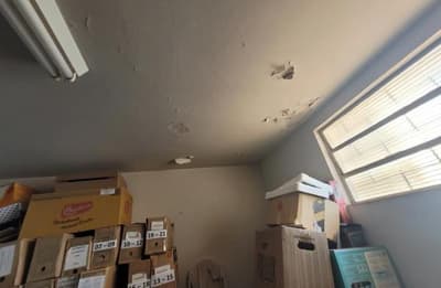 Foto 33 de 37: Comercial em leilão em Catanduva - SP — Imóvel Comercial, A.T. 572m², A.C. 341m², 9 salas, 2 recepções, 5 halls, garagem, Centro