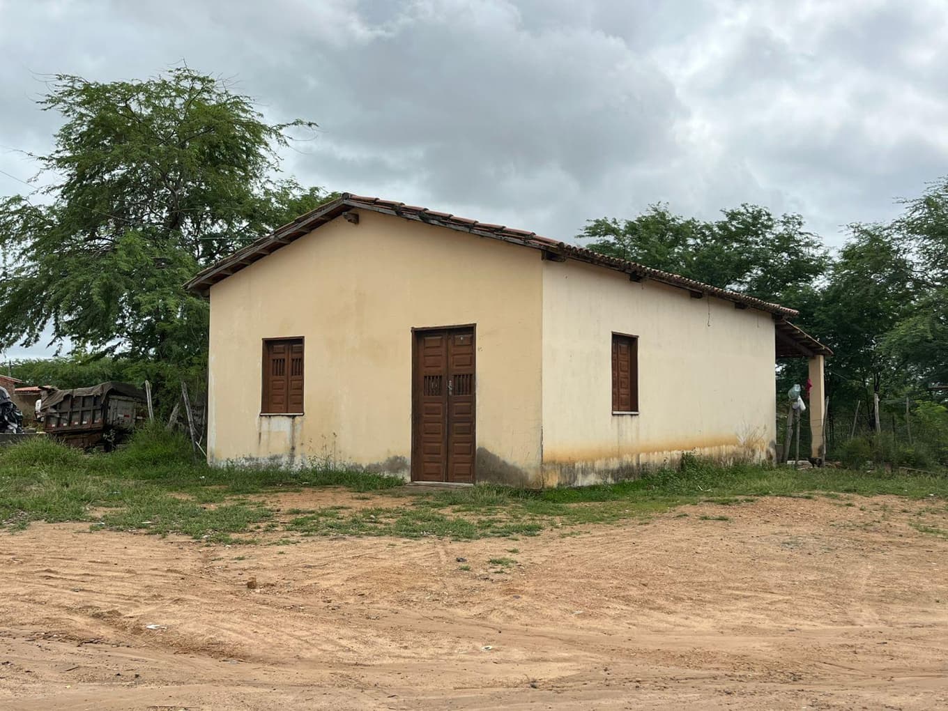 Foto 3 de 5: Terreno em leilão em Tucano - BA — IMÓVEL URBANO COM ÁREA DE 2.145.00 m2- Em TUCANO/BA