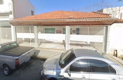 Foto 2 de 4: Casa em leilão em Guaratinguetá - SP — Casa, A.T. 330m², A.C. 315m², 3 dorms., Edícula, 2 vagas, Campo do Galvão