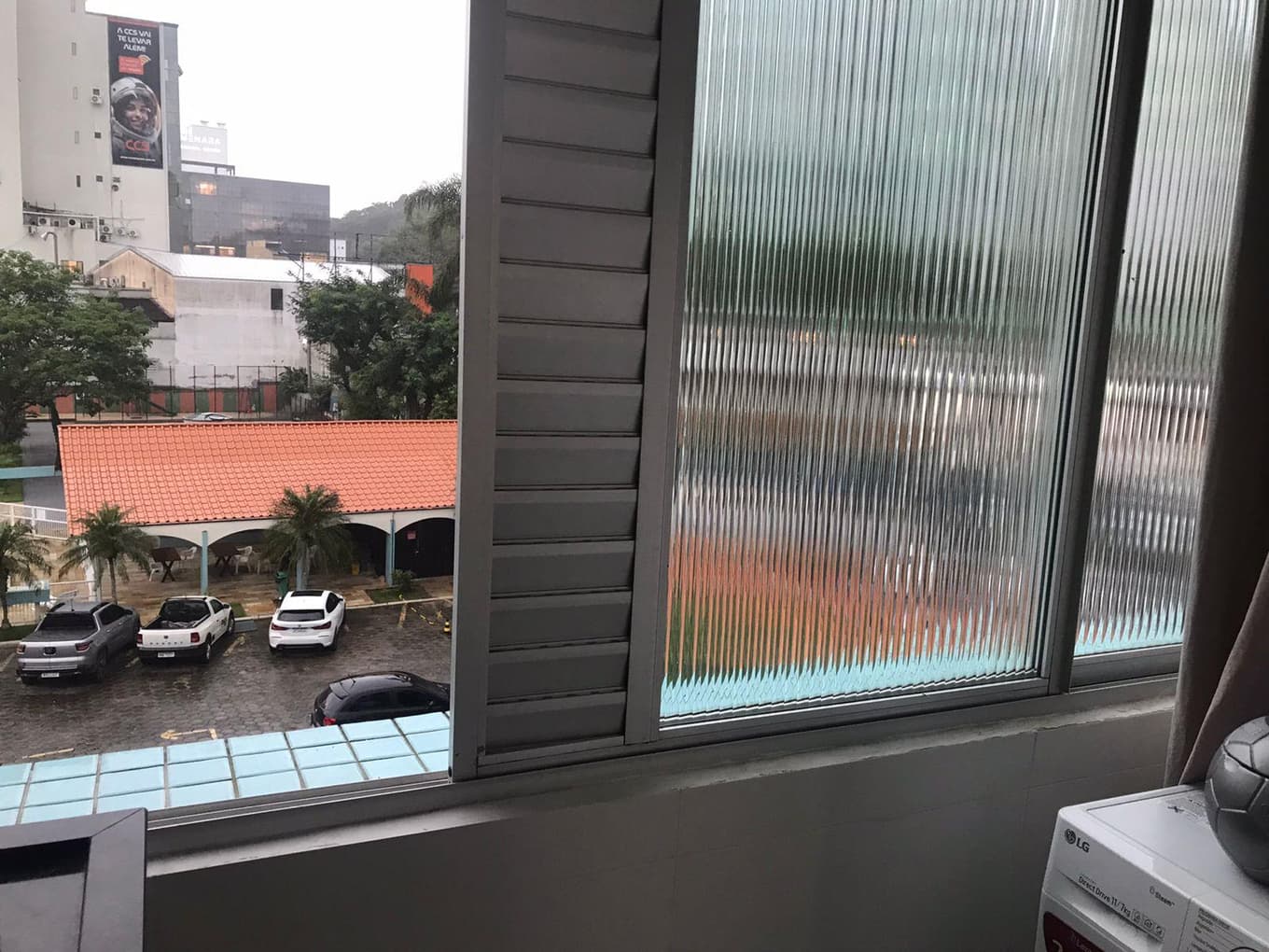 Foto 13 de 14: Apartamento em leilão em Balneário Camboriú - SC — Apartsmento 47m² c/ vaga de garagem, Cond. Portal de Camboriú, R. Antônio Bittencourt, 225, Balneário Camboriú/SC. Insolvência Zdzislaw K. Jankowski