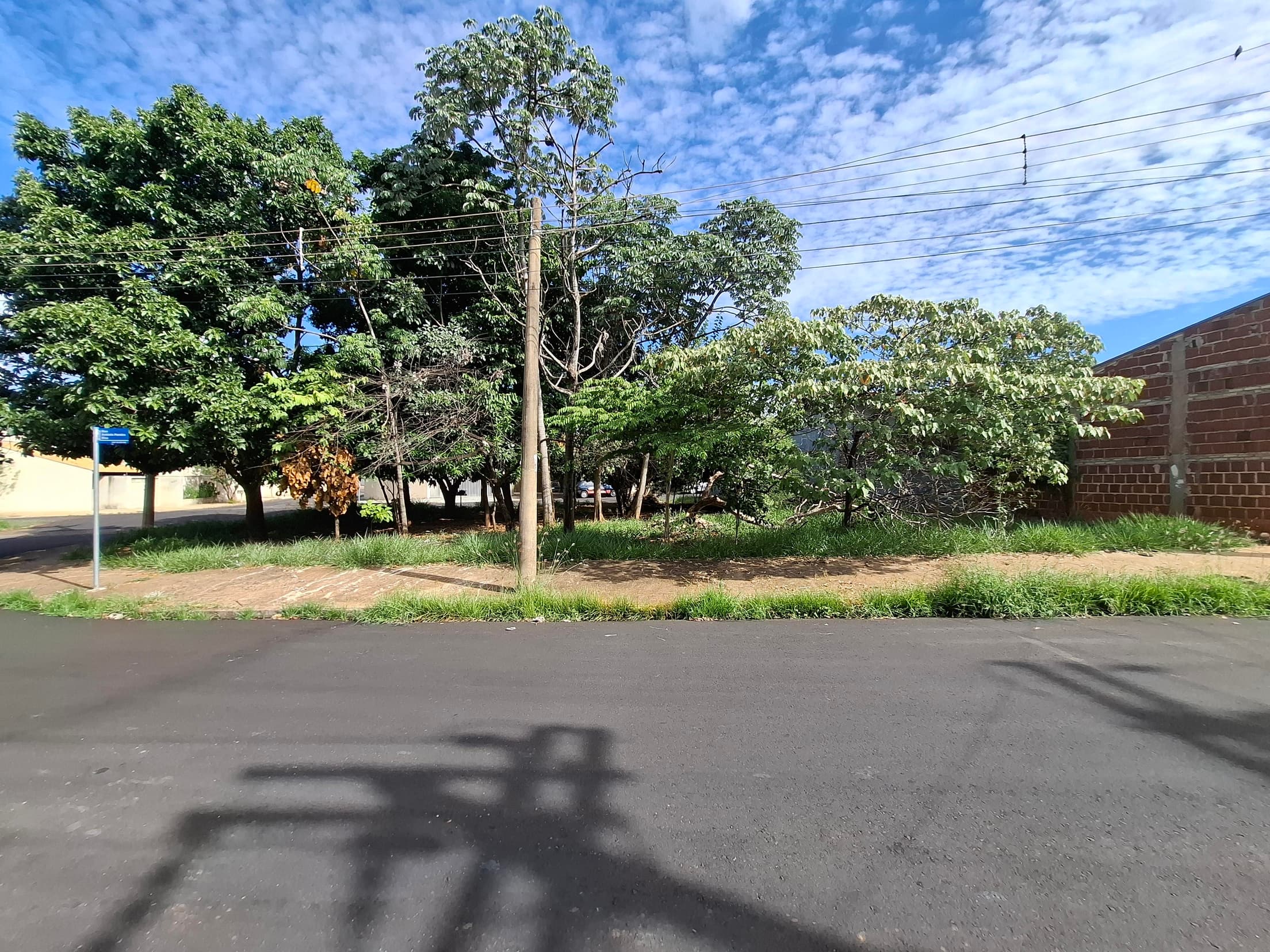 Foto 1 de 8: Terreno em leilão em Mirassol - SP — TERRENO COM ÁREA DE 476m² NA RUA ANTÔNIO PEREIRA DIAS, JARDIM ALVORADA - MIRASSOL/SP | MATRICULA 27.230