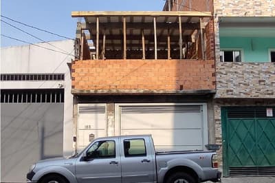 Casa em leilão em Embu Das Artes - SP — Sobrado - Jardim Vitória - A.T 150,00m² - A.C. 342,93m²