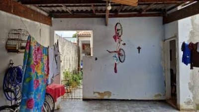 Foto 3 de 12: Casa em leilão em Cachoeira Paulista - SP, bairro Vila Carmem — Casa 110m² com Terreno 162m² | Cachoeira Paulista-SP | Vila Carmem - Com 3 Dormitórios e 2 Banheiros - Financiamento até 420 Meses!