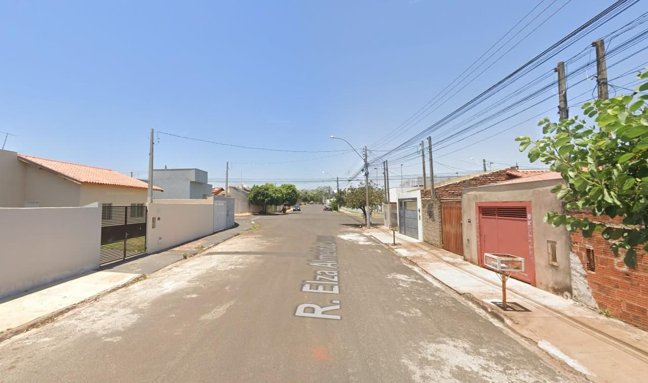 Foto 3 de 3: Casa em leilão em Araçatuba - SP — Casa 129m², Ocupado no Residencial Atlantico em Araçatuba/SP