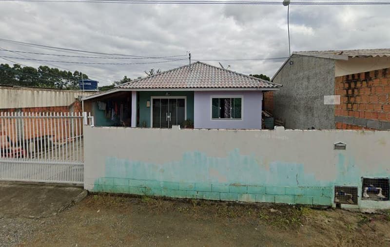 Terreno em leilão em Penha - SC — Imóvel consistente em um terreno com área de 420,00m², no local existem duas casas ambas de aproximadamente 70m²