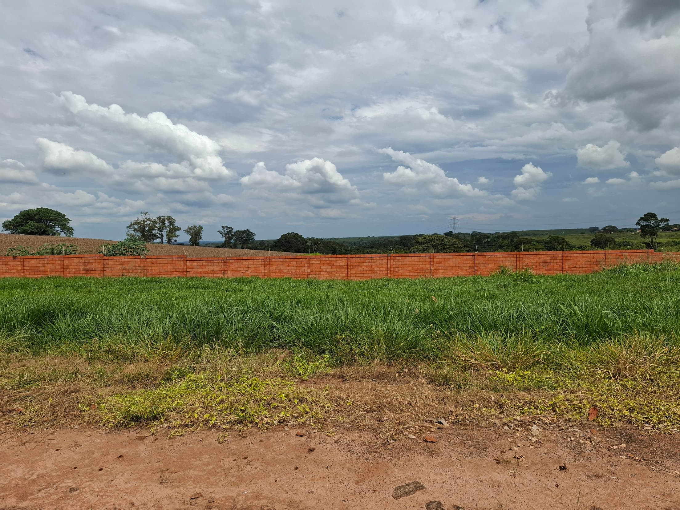 Foto 3 de 7: Terreno em leilão em Mirassol - SP — TERRENO DE 450m² NO LOTEAMENTO DENOMINADO RESIDENCIAL SAN DIEGO - MIRASSOL/SP | MATRICULA 33.951