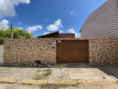 Casa em leilão em Extremoz - RN — Casa de 54.63m2, com 2 quartos, em EXTREMOZ/RN.