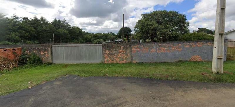 Foto 1 de 3: Terreno em leilão em Irati - PR, bairro Irati-Velho — 50% do terreno urbano com a área total de 610m², sem benfeitorias, situado na Rua Maranhão - Irati/PR.