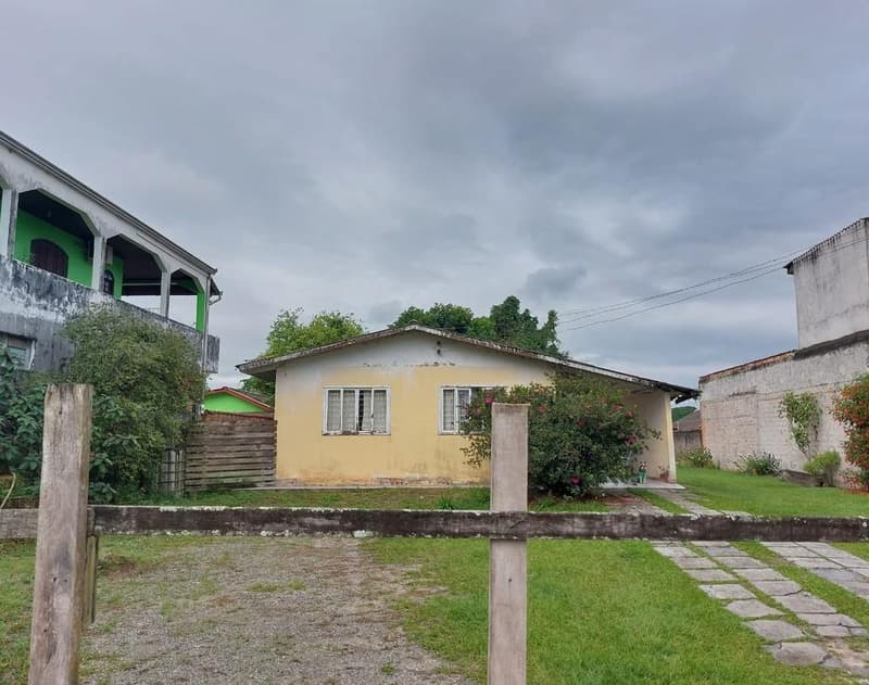 Foto 1 de 2: Terreno em leilão em Paranaguá - PR, bairro Parque São João — Fração ideal de 1/3 de imóvel residencial (terreno de 1.705,10m²), no Parque São João, em Paranaguá/PR