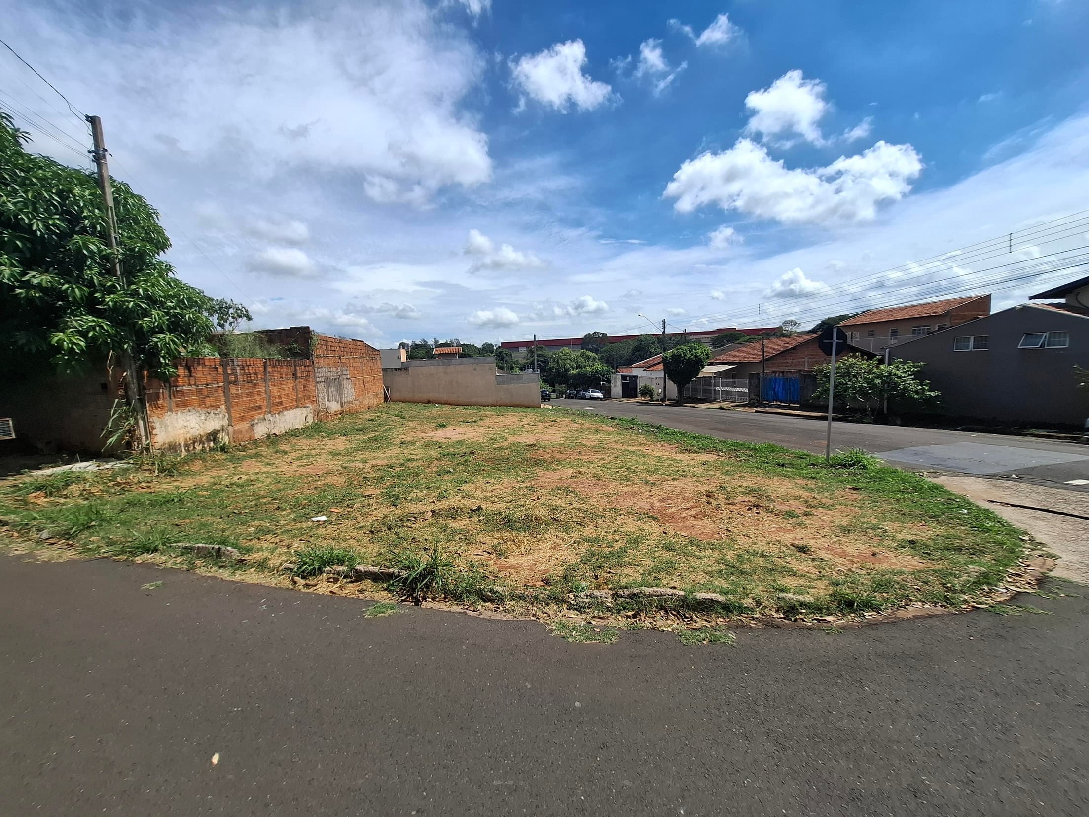 Foto 7 de 10: Terreno em leilão em Mirassol - SP — TERRENO DE ESQUINA COM 289m² NO PARQUE RESIDENCIAL CELINA DALUL, MIRASSOL/SP | MATRICULA 26.253