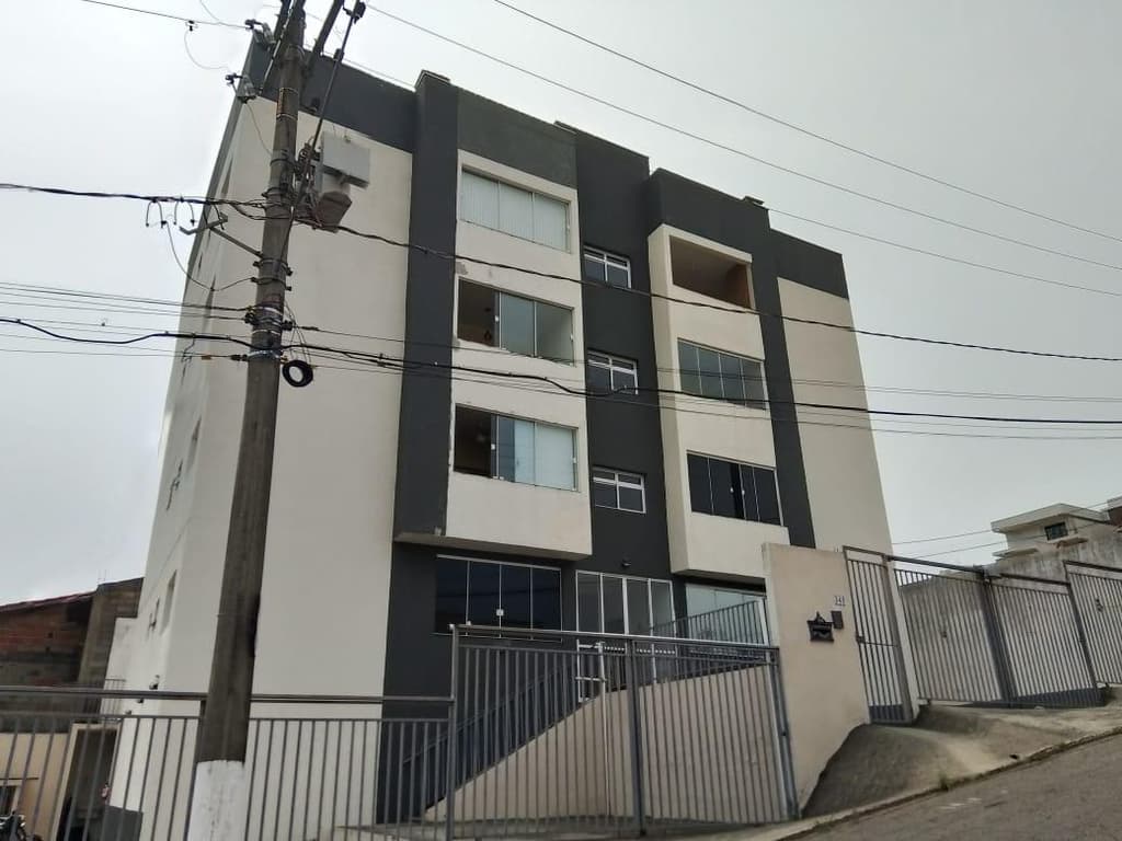 Foto 4 de 8: Apartamento em leilão em Guaratinguetá - SP — Apto. 85m², 1 vaga, Village Santana, Guaratinguetá/SP - Ocupado