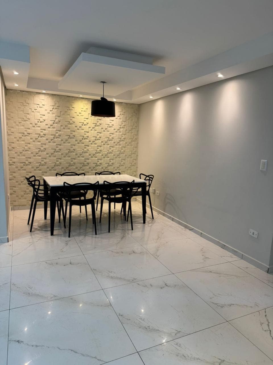 Foto 8 de 18: Apartamento em leilão em Mongaguá - SP — Cobertura de frente para o mar com área total de 236,319m2 - Condomínio Residencial Ilha Bela - Mongaguá/SP