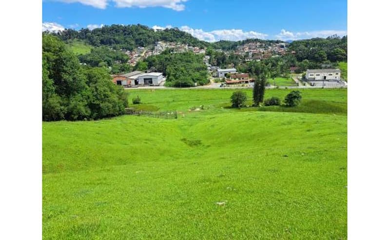 Foto 38 de 64: Terreno em leilão em Blumenau - SC — Um imóvel com área total de 102.114,74m² em Blumenau/SC