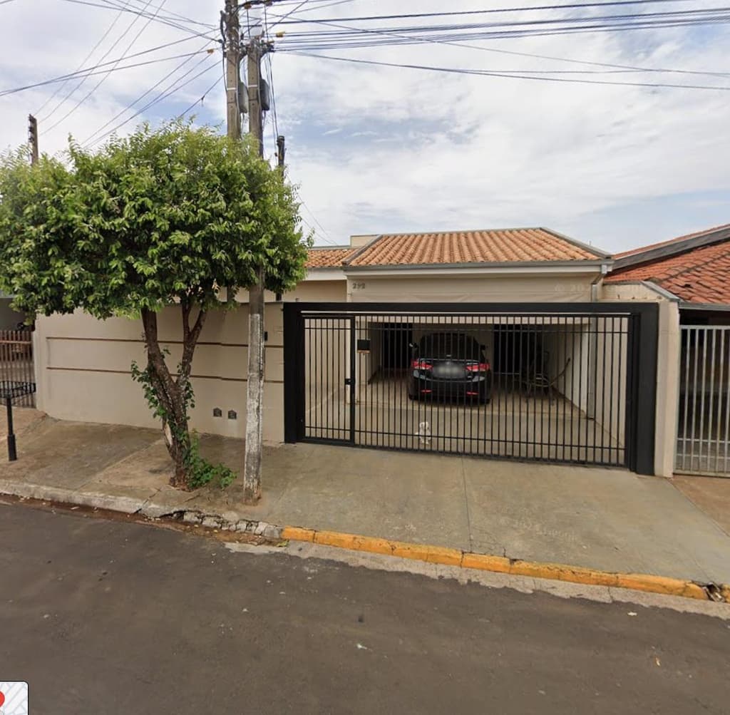 Terreno em leilão em Itajobi - SP, bairro Jardim Bela Vista — Casa, A.T. 418m², A.C. 158m²