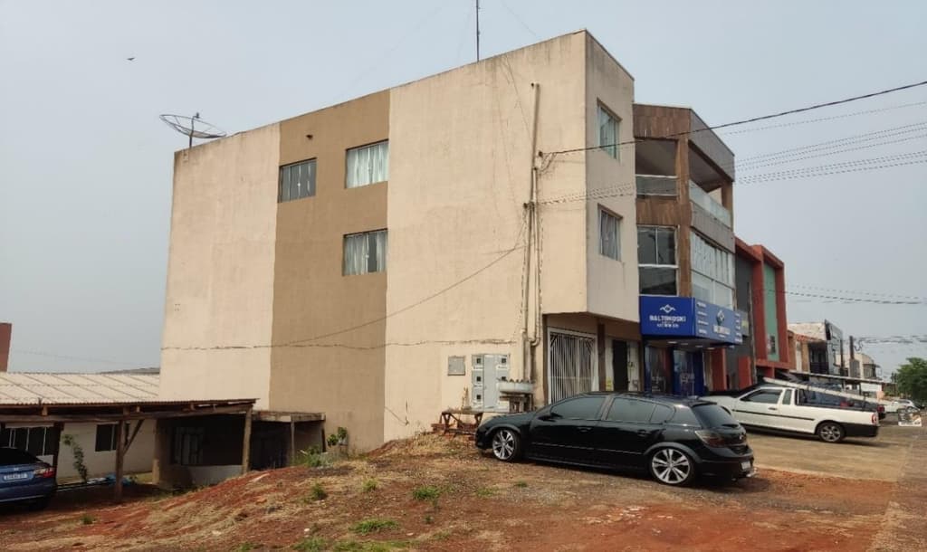 Apartamento em leilão em Candói - PR — Apartamento 01 Condomínio Baltokoski Av. Newton Marcondes de Oliveira nº 2488 em Candói/PR