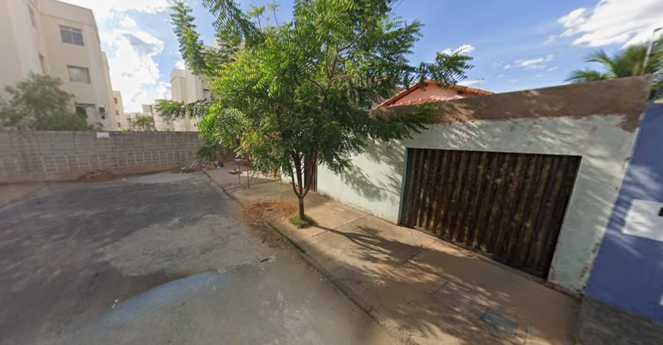Foto 2 de 4: Casa em leilão em Montes Claros - MG — Casa 198m² no Planalto em Montes Claros/MG.