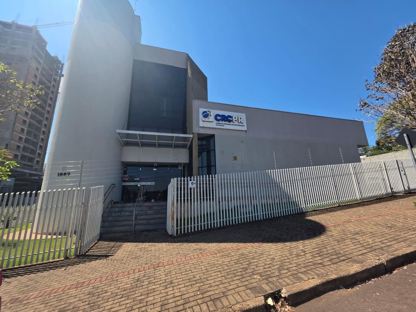 Foto 2 de 122: Comercial em leilão em Cascavel - PR — EDIFÍCIO COMERCIAL (CASCAVEL) E BENS MÓVEIS