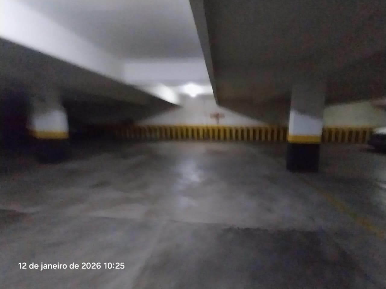 Foto 21 de 30: Apartamento em leilão em Curitiba - PR, bairro Água Verde — Apartamento (área de 159m²) com Vagas de Garagem Edifício Filadélfia - Água Verde Curitiba/PR