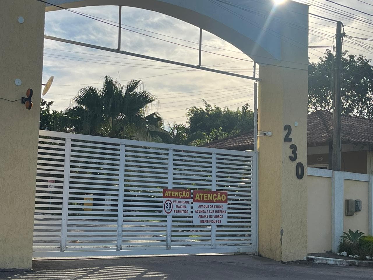 Foto 2 de 4: Casa em leilão em Itaboraí - RJ — Casa 180m², Calugue, em Itaboraí/RJ - Ocupada