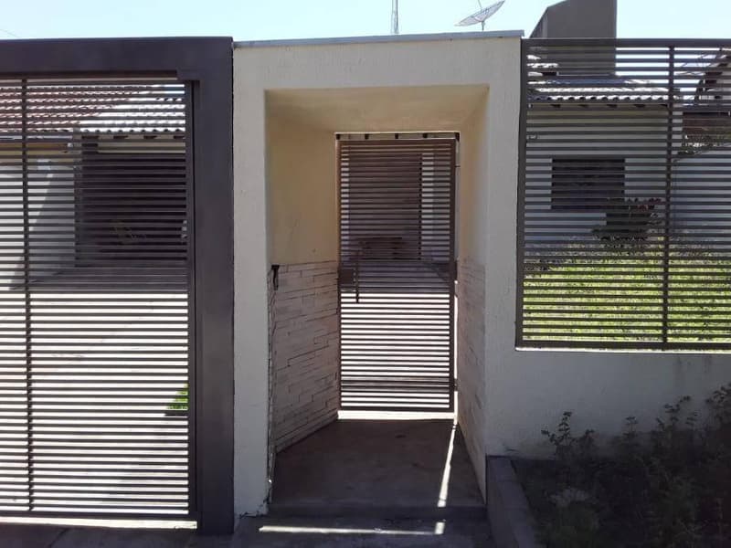 Foto 5 de 13: Casa em leilão em Camapuã - MS, bairro Centro — Casa, Ocupado, Camapuã / MS (38% abaixo da avaliação)