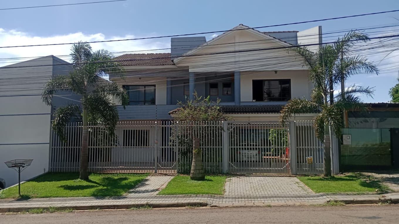 Foto 1 de 4: Casa em leilão em Cascavel - PR — Casa 392m², São Cristovão, Cascavel/PR - Ocupada