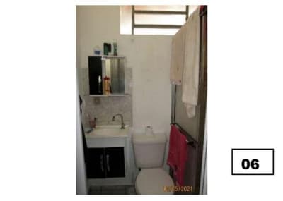 Foto 5 de 14: Casa em leilão em São Carlos - SP — Casa, A.T. 172m², A.C. 155m², 3 dorms, Res. Américo Alves Margarido