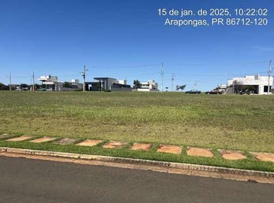Foto 1 de 7: Terreno em leilão em Arapongas - PR — Direitos sobre o lote urbano com área de 326,50m², sem benfeitorias. Localizado em Arapongas/PR.