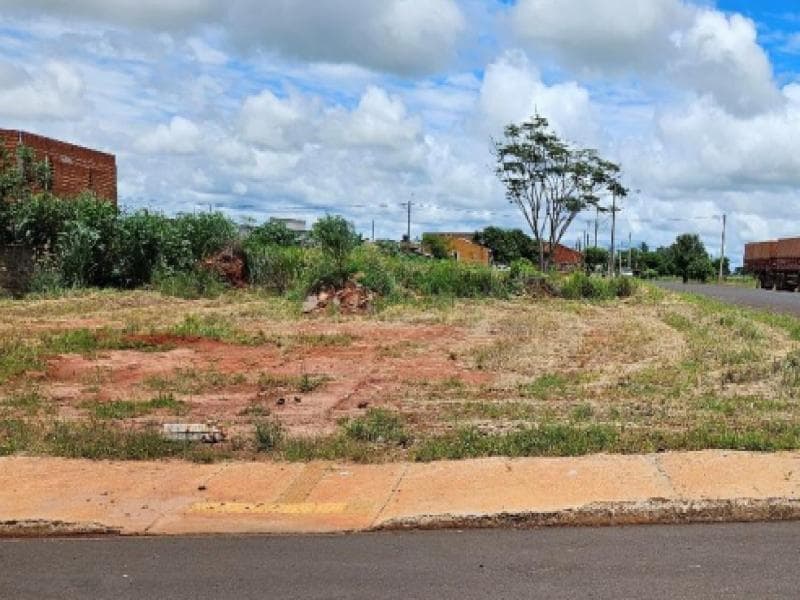 Foto 3 de 3: Terreno em leilão em Piacatu - SP, bairro Centro — Lote, 150.0 m2, Piacatu / SP