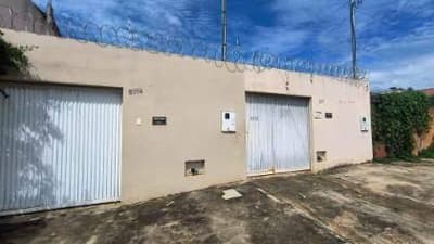 Foto 13 de 26: Casa em leilão em Montes Claros - MG — Casa, Ocupado, Montes Claros / MG (22% abaixo da avaliação)