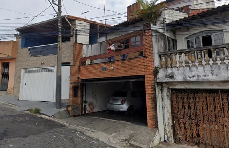 Foto 1 de 3: Casa em leilão em Santo André - SP, bairro Jardim Aclimação — Sobrado - Jardim Aclimação - Vila Luzita - A.T. 143,50m² - A.C. - 77,115m².
