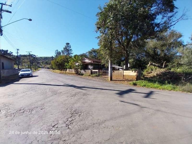 Foto 9 de 9: Terreno em leilão em Irati - PR, bairro Colina Nsa Sra das Graças — Lote de terreno urbano com área de 388,00m² e benfeitoria sem valor comercial. Localizado na Rua Coronel Saboia,1021, Colina Nsa. Sra. Das Graças, Irati/PR