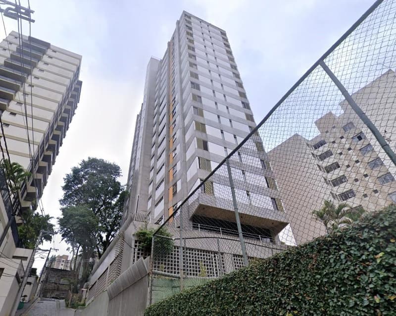 Foto 5 de 5: Apartamento em leilão em Santo André - SP — Apartamento Edifício Habitat - A.U. 193,55m² - A.T. 263,719m² - 2 vagas.