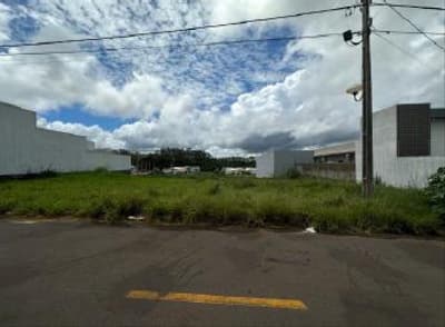 Terreno em leilão em Umuarama - PR — Terreno com área total de 161,00 m², em Umuarama/PR