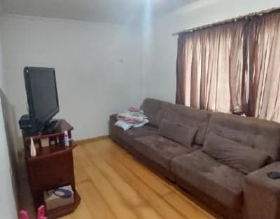 Foto 17 de 36: Casa em leilão em Apucarana - PR — Sobrado com área de 359,22m² e área total de terreno de 554,86m² - Apucarana/PR