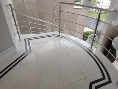 Foto 40 de 42: Casa em leilão em São Bernardo Do Campo - SP — Casa, A.T. 375m², A.C. 809m², 4 suítes, 4 vagas, piscina, hidromassagem, Condomínio Swiss Park, Demarchi