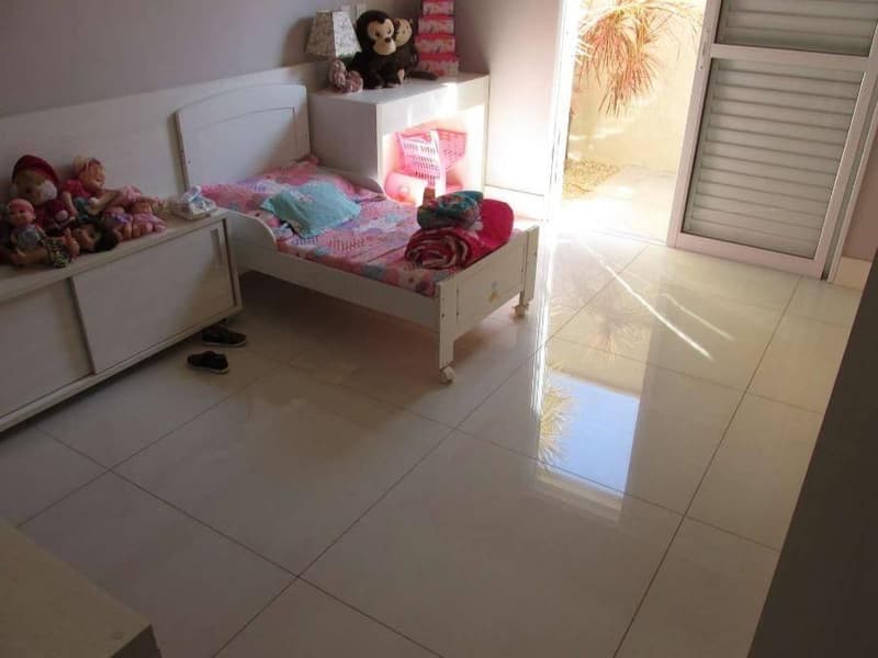 Foto 19 de 23: Casa em leilão em Trindade - GO — Casa, Ocupado, 614.0 m2, Trindade / GO (17% abaixo da avaliação)