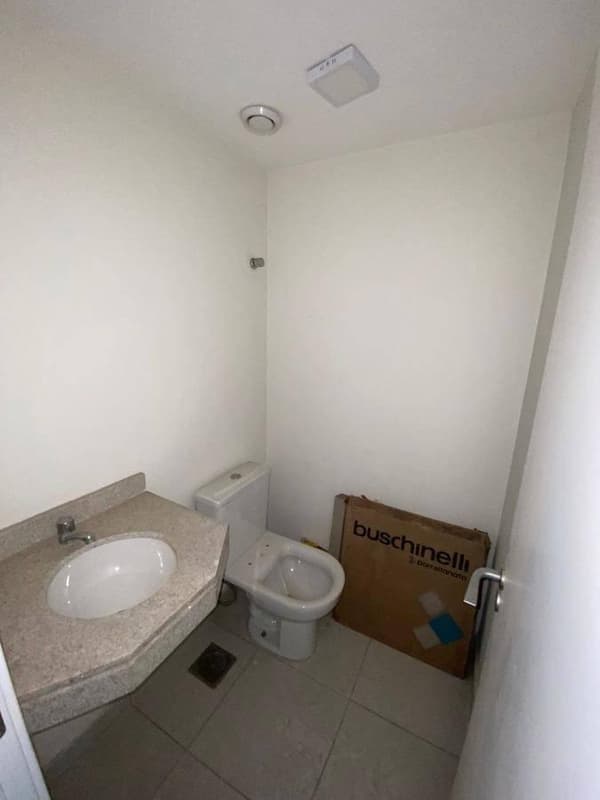 Foto 3 de 9: Comercial em leilão em Itaboraí - RJ, bairro Jardim Imperial — Sala comercial, Itaboraí / RJ