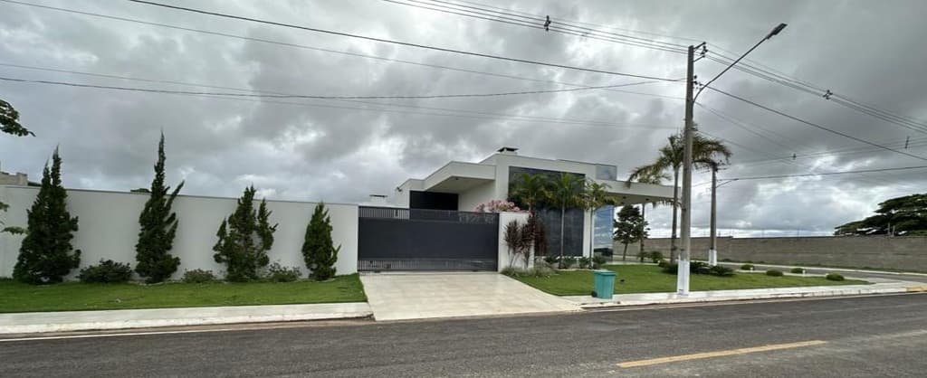 Foto 10 de 19: Casa em leilão em Campo Verde - MT — CASA RESIDENCIAL | A.T. 450,00M² E A.C 152,90M² - ALTO PADRÃO COND. BURITIS PRIME | CAMPO VERDE/MT