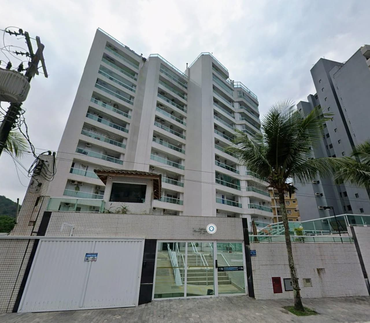 Apartamento em leilão em Guarujá - SP, bairro Jardim Tejereba — Apto 167m² 1 vaga no bairro Jardim Tereba no Guarujá/SP