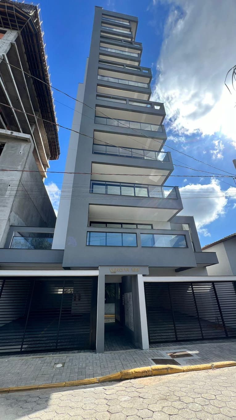 Foto 1 de 4: Apartamento em leilão em Balneário Piçarras - SC — Apartamento 201 - Ed. Res. Verona