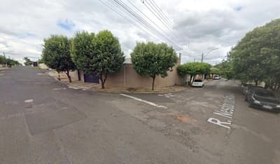 Casa em leilão em Mirassol - SP — Casa, A.T. 282m², A.C. 130m², Regissol (Direitos), Mirassol, SP