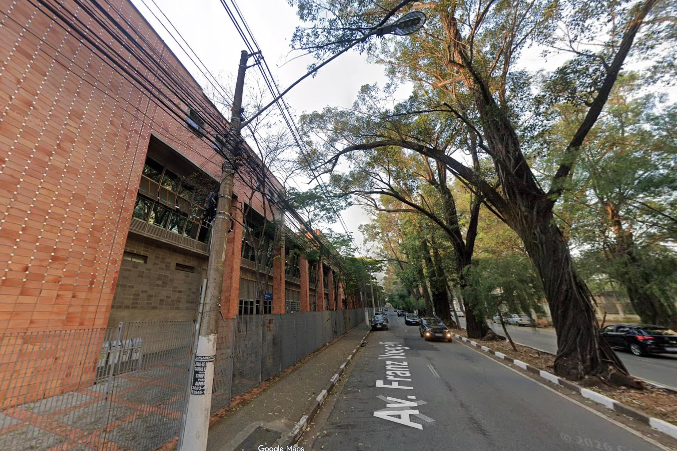 Foto 4 de 4: Terreno em leilão em Osasco - SP, bairro Vila Yara — Área de 40.453,88m² - Osasco/SP - Av. Franz Voegeli, 300 - Cadastro 23242.22.79 - Imóvel FIO (Fundação de Ensino)