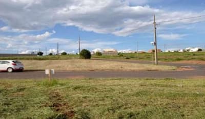 Terreno em leilão em Umuarama - PR — TERRENO URBANO COM ÁREA DE 681,00m2. EM UMUARAMA-PR