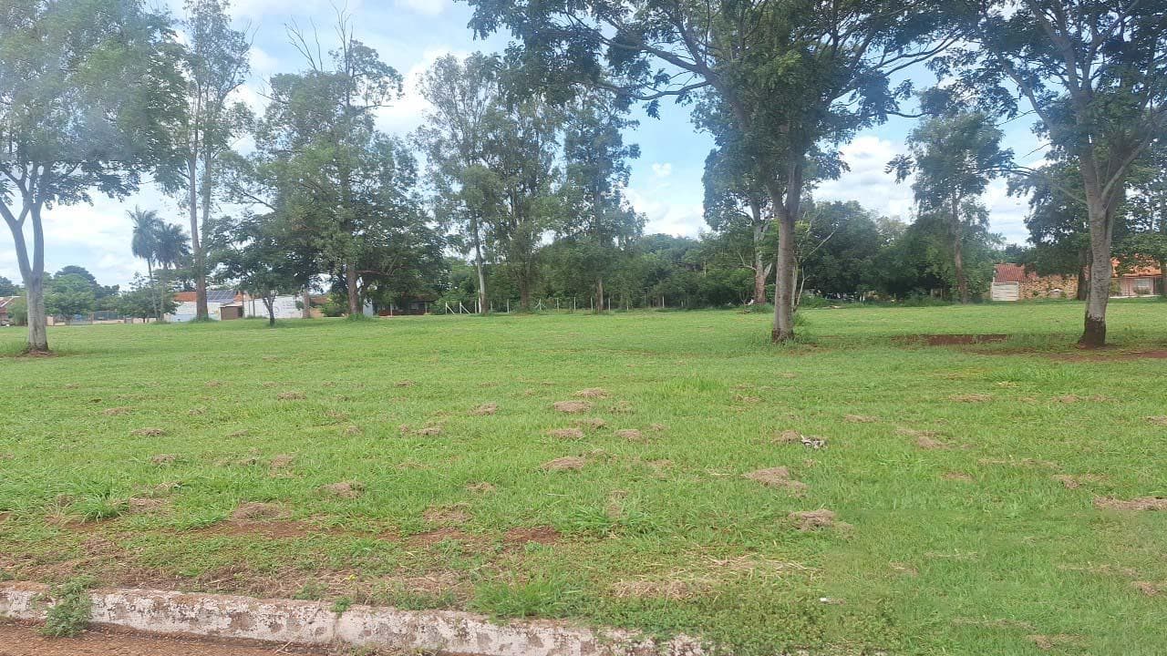 Foto 2 de 2: Terreno em leilão em Planura - MG, bairro Vila Residencial — Terreno 942,64m² na Vila Residencial de Planura/MG | Ideal para Rancho de Lazer ou Investimento em Turismo!