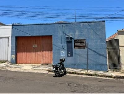 Comercial em leilão em Siqueira Campos - PR, bairro Centro — IMÓVEL URBANO COM ÁREA TOTAL DE 163,35m2- Em SIQUEIRA CAMPOS/PR
