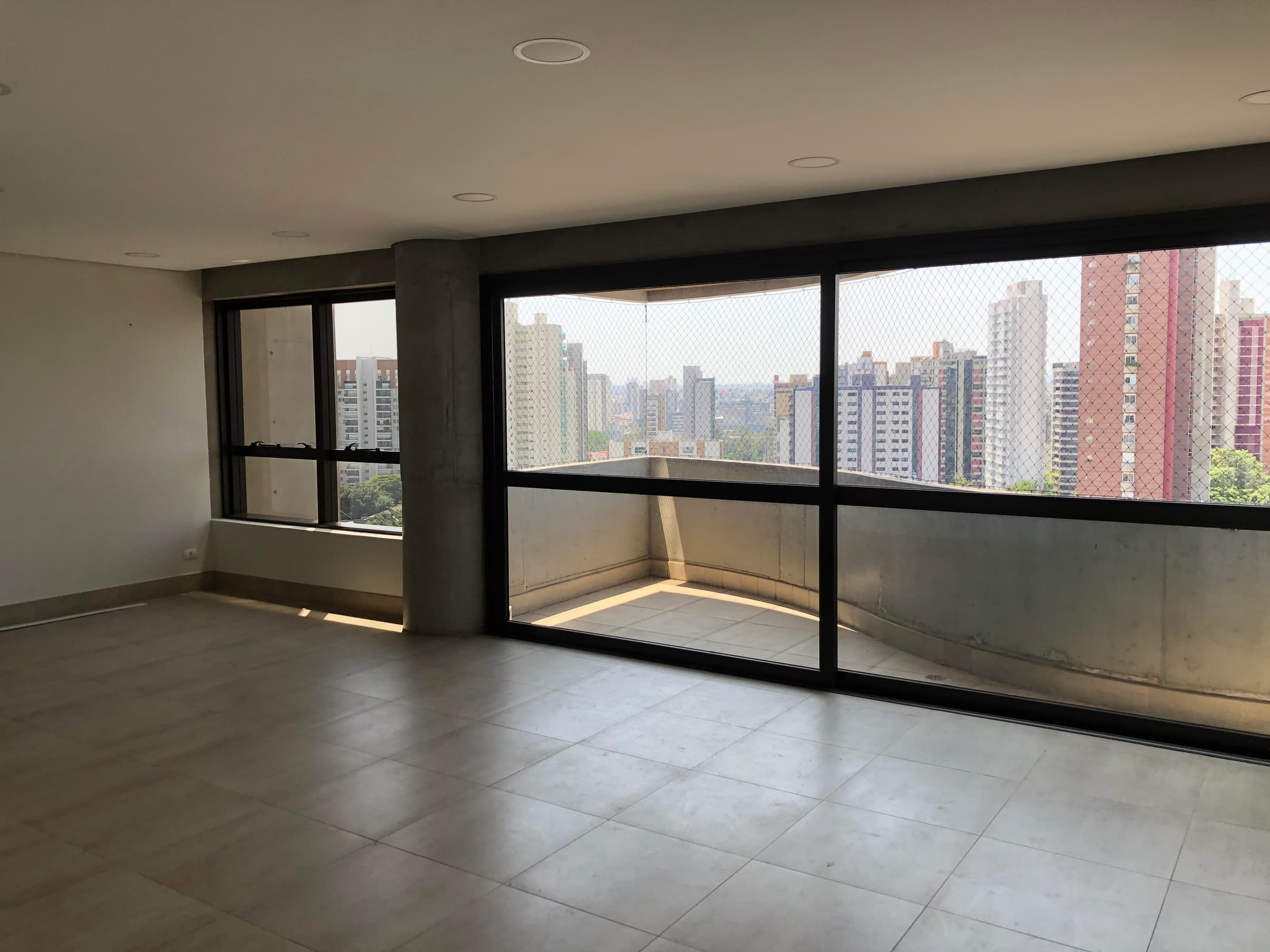 Apartamento em leilão em Santo André - SP — Apto. 156m² DESOCUPADO em Santo André/SP