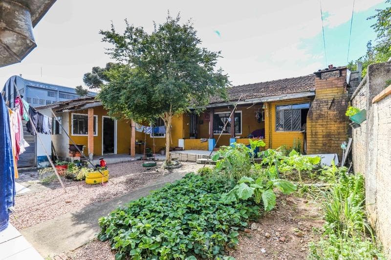 Casa em leilão em Rio Negro - PR — Casa com área de 295m², área total de terreno 588m² - Bairro Bom Jesus, Rio Negro/PR